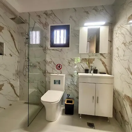 Maison Smaragda By Horizon Homes Apartment