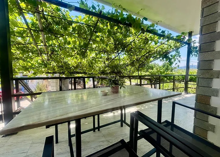 Maison Smaragda By Horizon Homes דירה